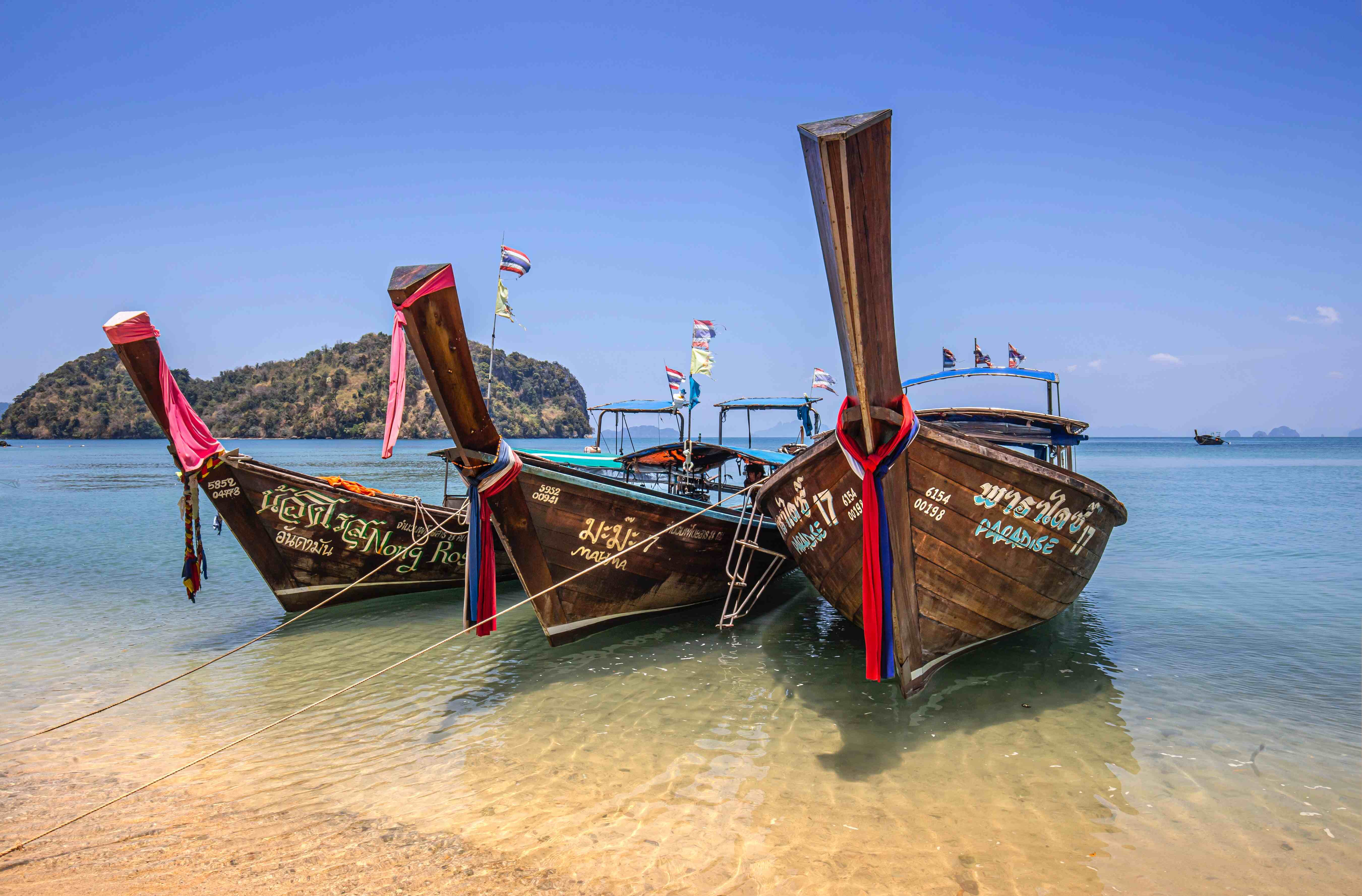 Thailand Enchantment: Discover the Magic of Culture, Nature, and Adventure in 10 Days