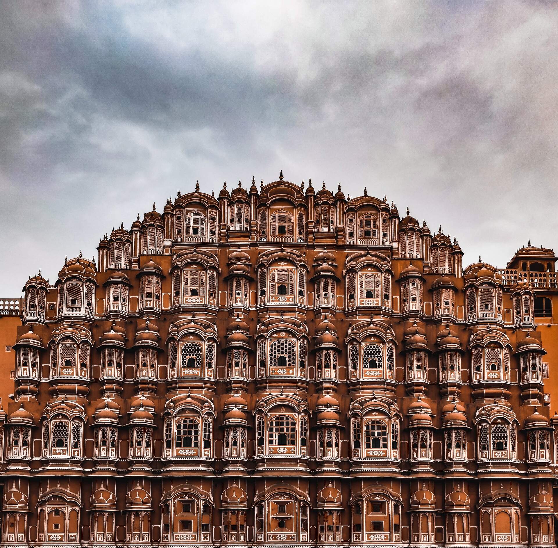 Royal Rajasthan Odyssey: Jaipur, Udaipur, Mount Abu, Chittorgarh, Ranthambore, Ajmer & Pushkar Tour